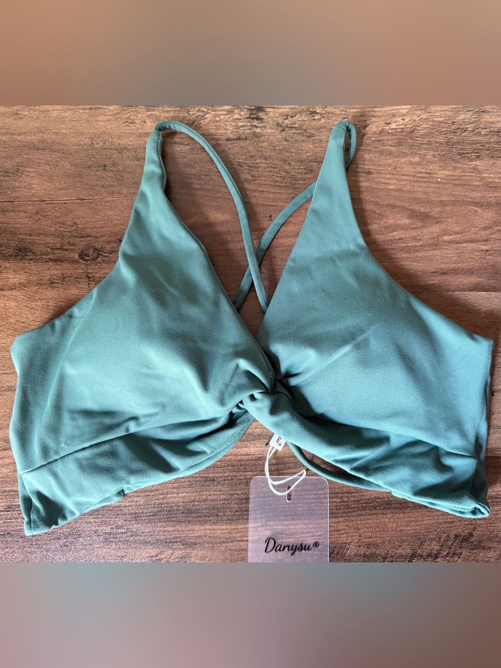 Danysu Twist Front Strappy Sports Bra Sz M Green NWT